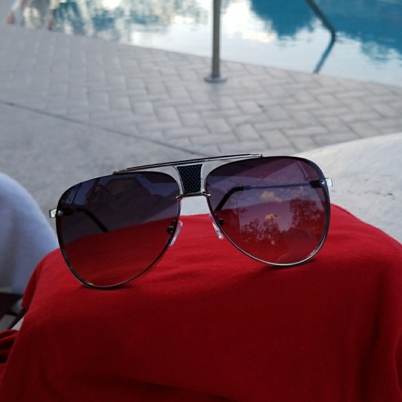 NEW 2018 TRENDY MEN FASHION SUNGLASSES
100% uv4 - Picture 2 of 2